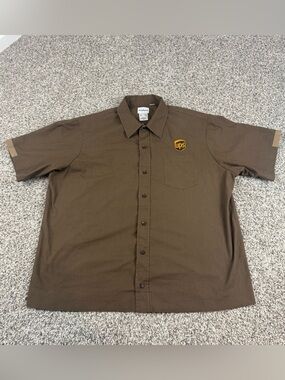 Vintage UPS WearGuard Uniform Shirt Mens XL Regular Brown short sleeve workwear